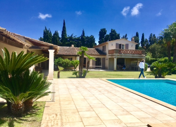 rent villa elegance canoubiers swimming pool