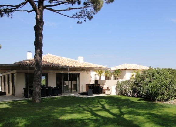 Villa Salins Modern in Saint Tropez - Main view