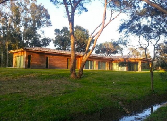 Villa Norman Les Salins St Tropez - main house full view