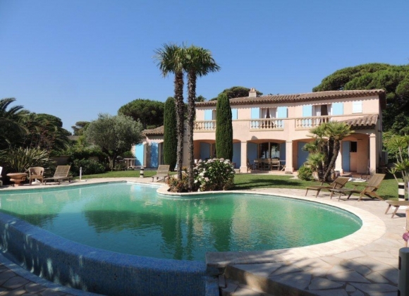 Villa Treillane in La Moutte St Tropez - garden and pool