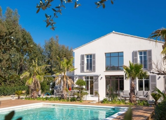 Luxury 4-bedroom villa Bella Vista close to St Tropez centre - main house