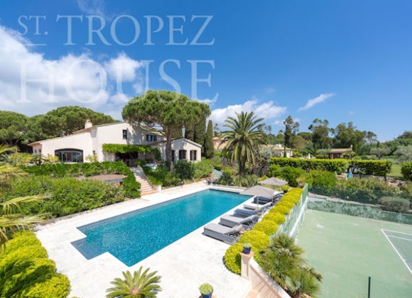 Luxury villa Diana in Pampelonne beach in St Tropez - Main view of the house with swimming pool and tennis court