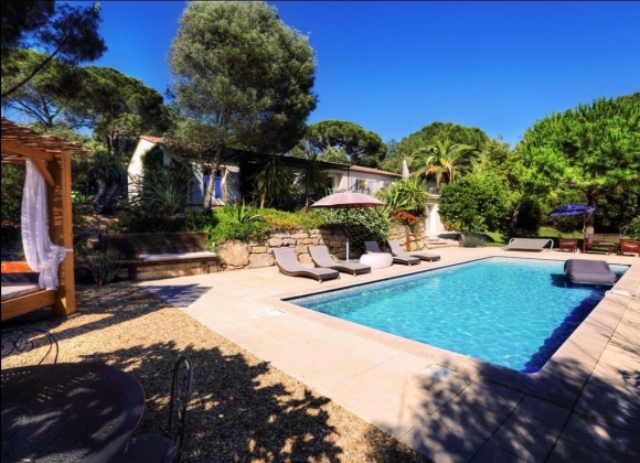holiday rental villa mirpam pampelonne heated swimming pool