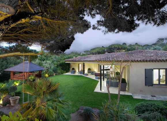 let villa les parcs to st tropez property