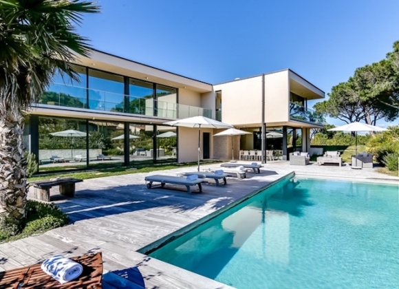 rent villa rive gauche pampelonne ramatuelle swimming pool