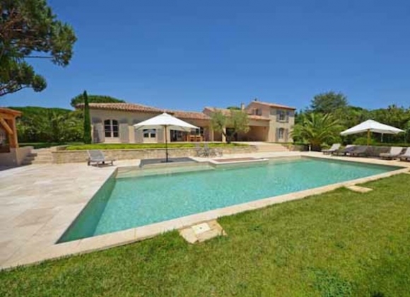 Rent Villa Angelia St Tropez - provencal family villa