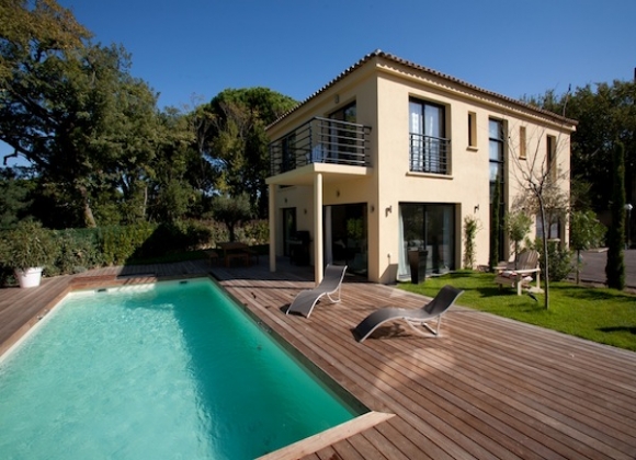 Rent Villa Charly - swimming pool view