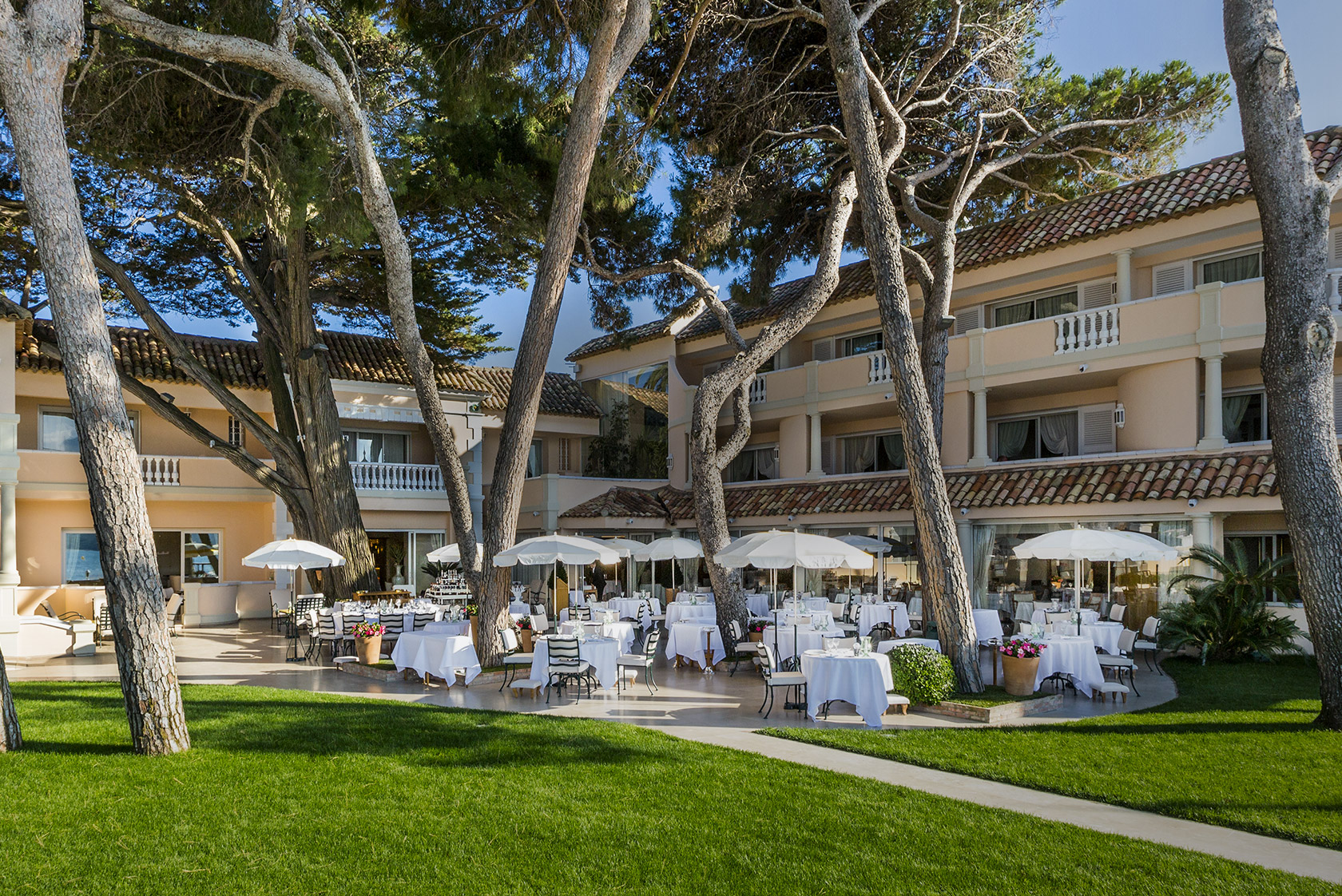 vague d’or restaurant st tropez