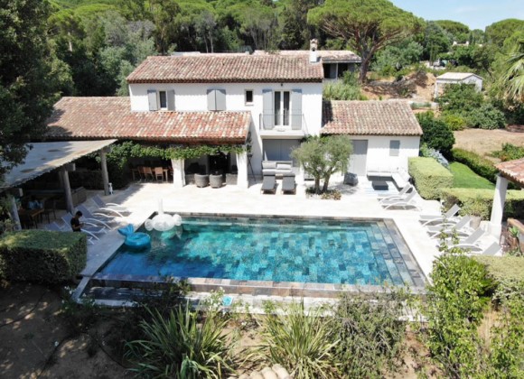 villa for rent lei marres st tropez route des plage property birdview