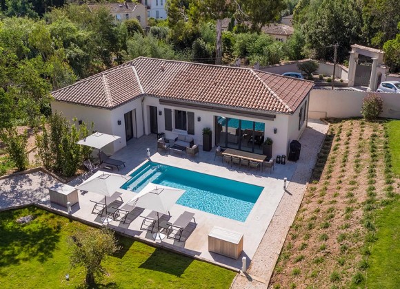 villa for rent grace la croix valmer domaine louise property birdview