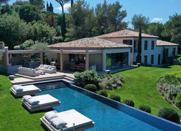 villa for rent camelia les parcs property bird view