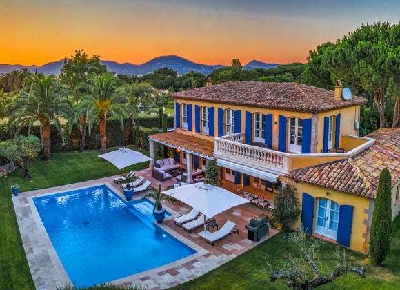 villa for rent perla route des plages st tropez drone bird view