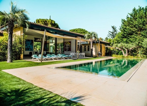 holiday rental marilyn pampelonne beach swimming pool