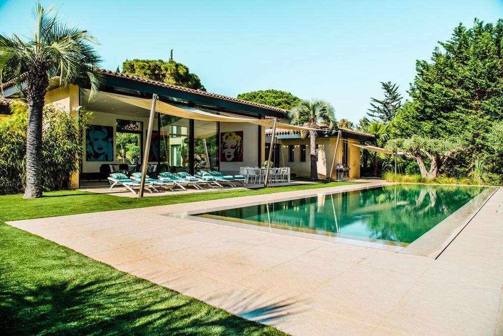 holiday rental villa st tropez pampelonne villa marilyn pool
