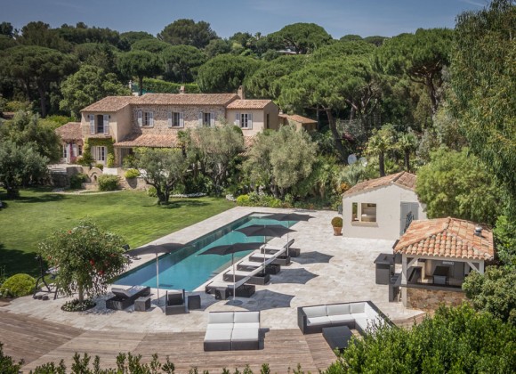 villa for rent capri st tropez domaine de la capilla property birdview