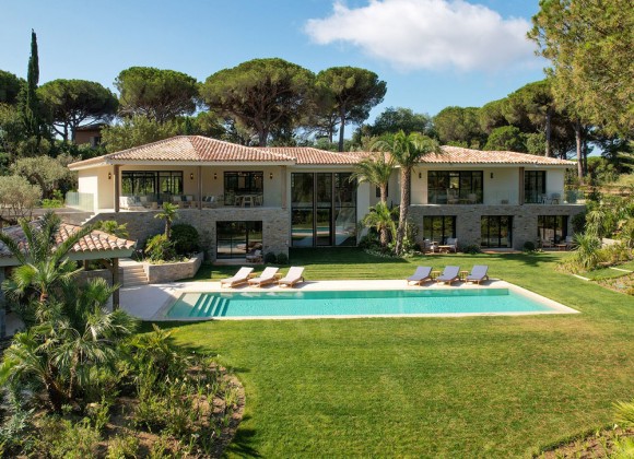 villa for rent virasana les parcs st tropez swimming pool