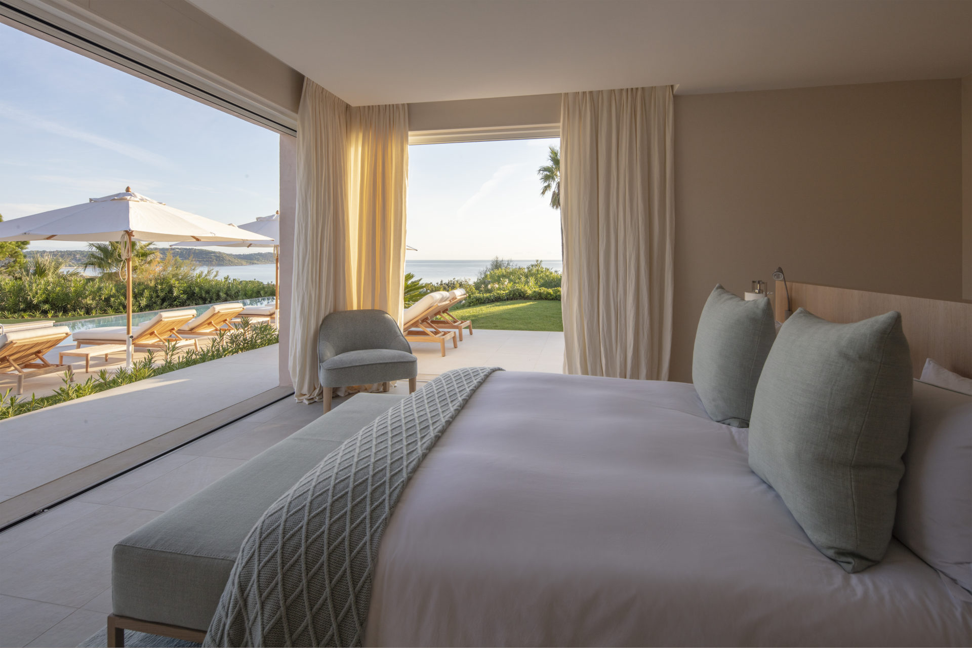 villas_with_air_conditioning_st_tropez