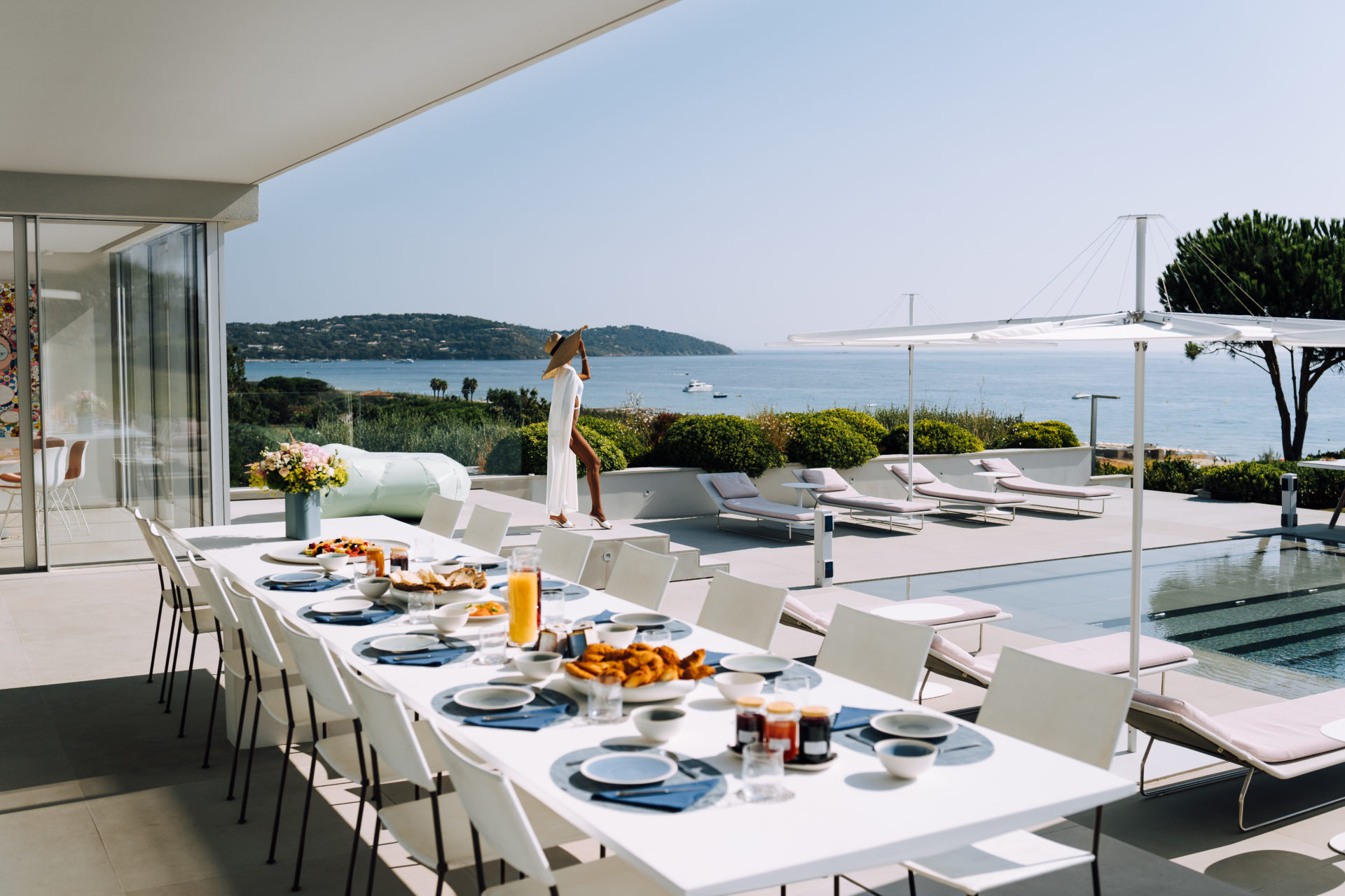 villas_with_maid_cleaning_st_tropez