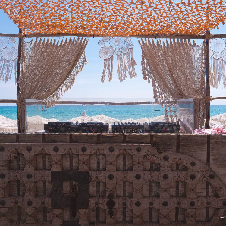 deco-verde-saint-tropez-villa-rental
