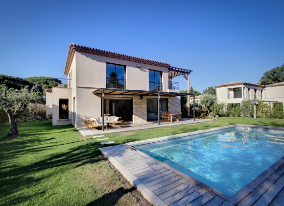 villa for rent bressane chemin des salins swimming pool