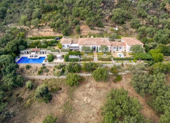 let villa collinea les marres st tropez property birdview